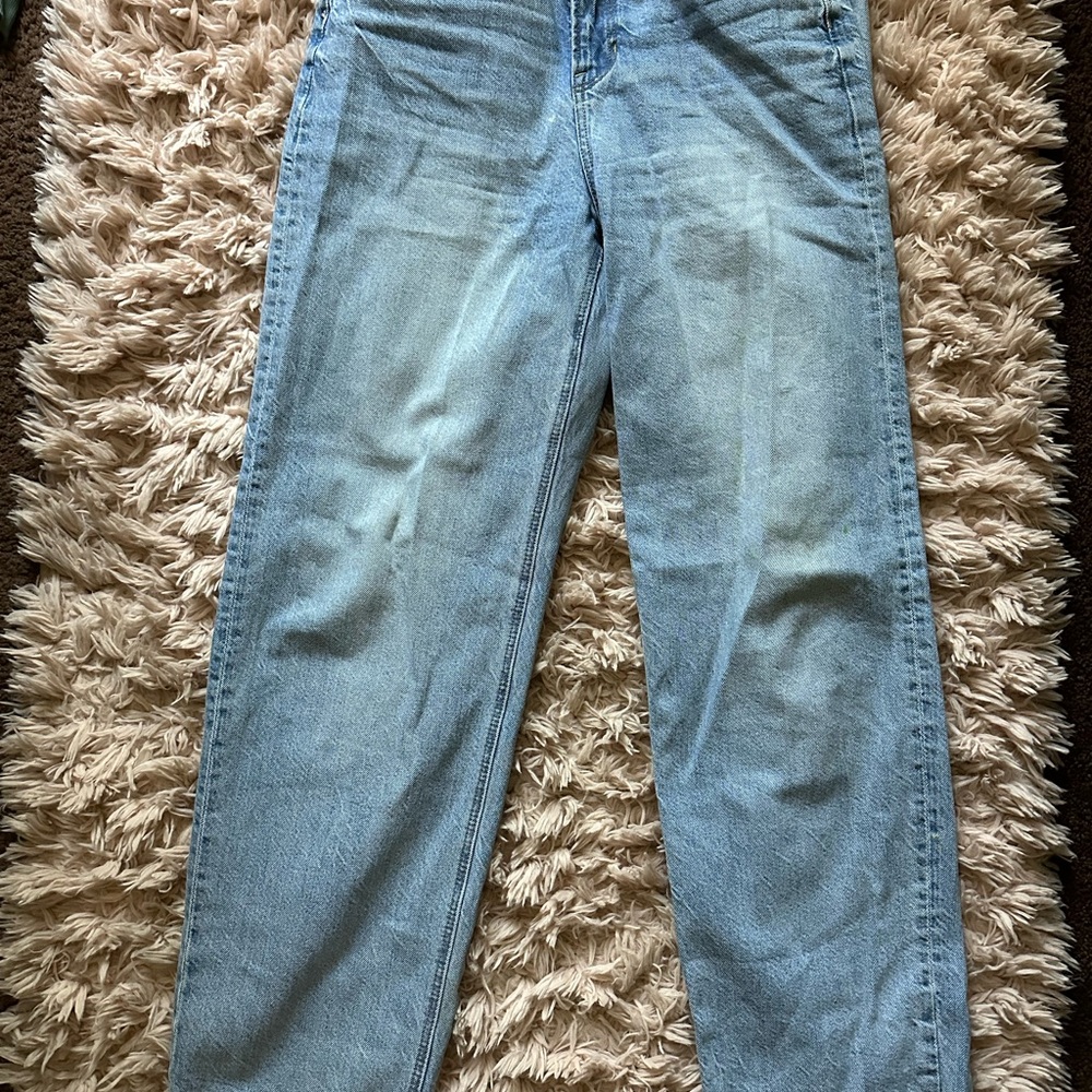 AE MOM JEANS